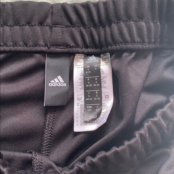 Adidas - Picture 3 of 3